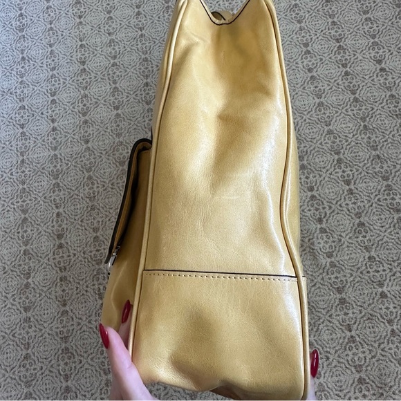 Coach Poppy Pushlock Tote In Sunflower - Picture 11 of 13